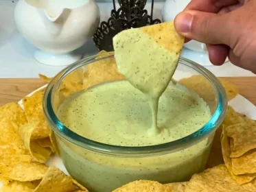 Chuy's Jalapeno Ranch Dressing Recipe