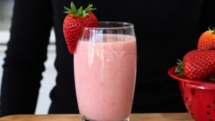 Enjoy this Wawa Strawberry Banana Smoothie
